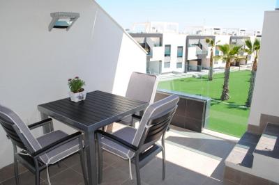 Top-Wohnung in Oasis Beach Punta Prima 7 Nº 018 in España Casas